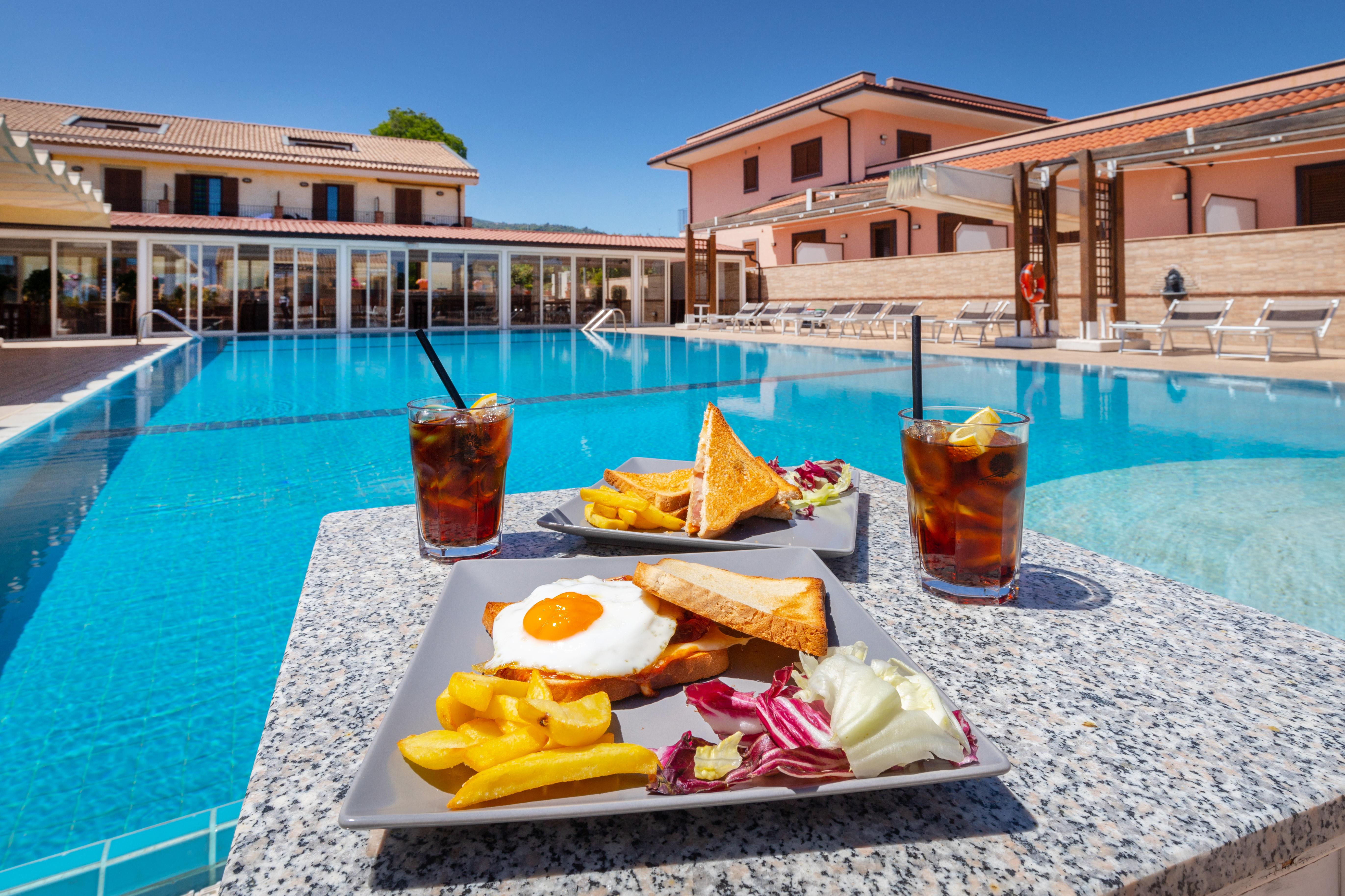 La Terra Dei Sogni Country Hotel Fiumefreddo di Sicilia Bagian luar foto