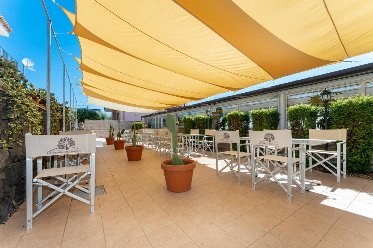 La Terra Dei Sogni Country Hotel Fiumefreddo di Sicilia Bagian luar foto